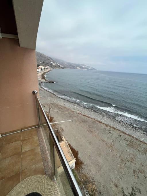 Apartamento A Pie De Playa Con Vistas Al Mar. Sorvilan Екстер'єр фото